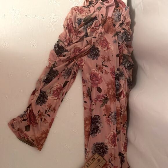 Sara Michelle Top in Dusty Rose Pink Floral Sz M Fashion Design w/many features - Picture 9 of 11